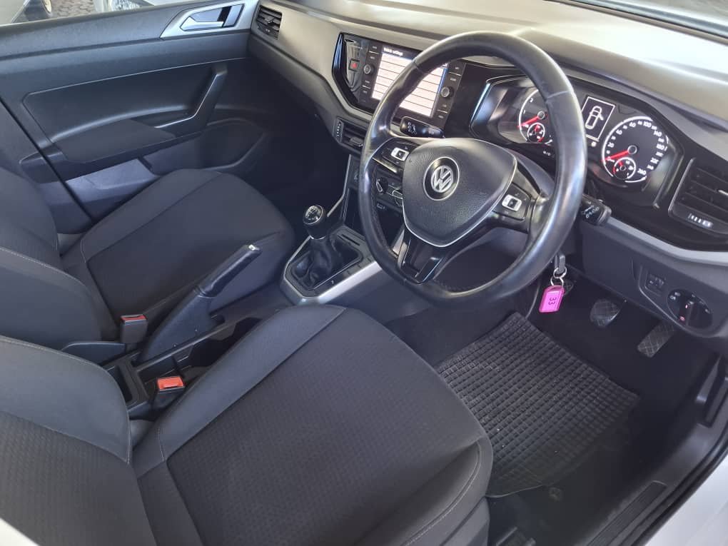 Volkswagen POLO 1.0 TSI COMFORTLINE - Image 10