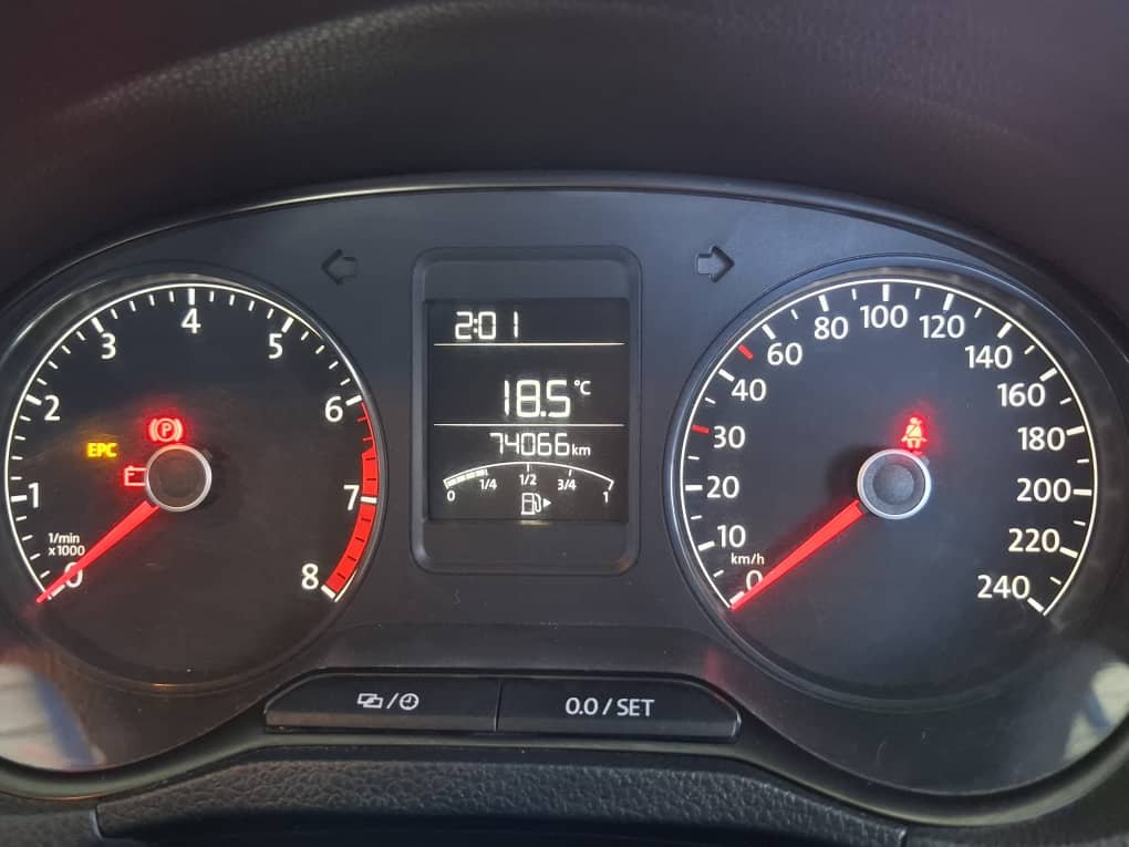 Volkswagen POLO VIVO 1.4 TREDLINE - Image 11