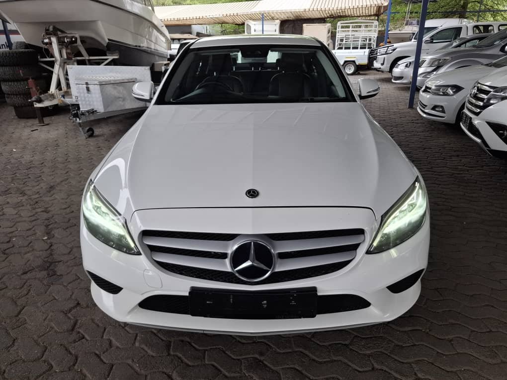 Mercedes Benz C220 DIESEL AUTO - Image 4