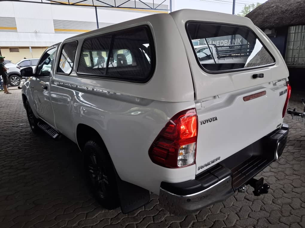 Toyota HILUX 2.4 GD6 RAIDER 4X4 LWB S/CAB - Image 6