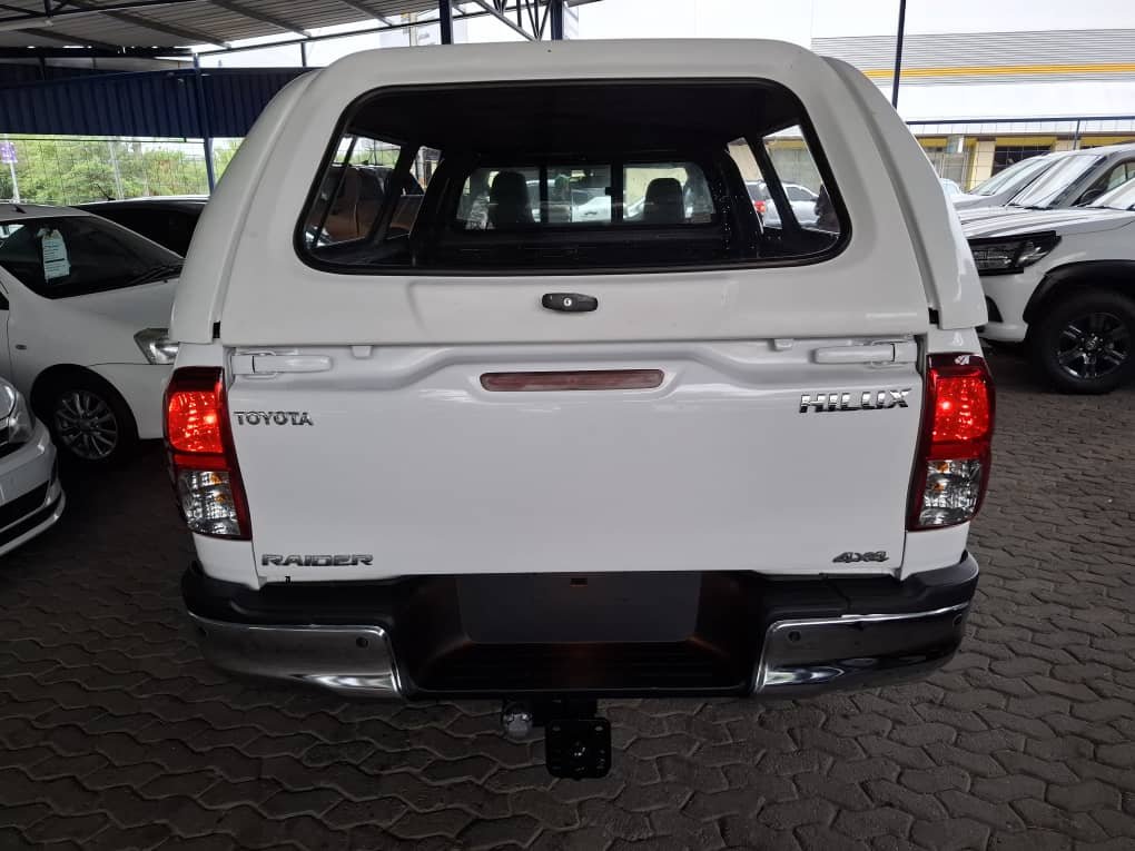 Toyota HILUX 2.4 GD6 RAIDER 4X4 LWB S/CAB - Image 7