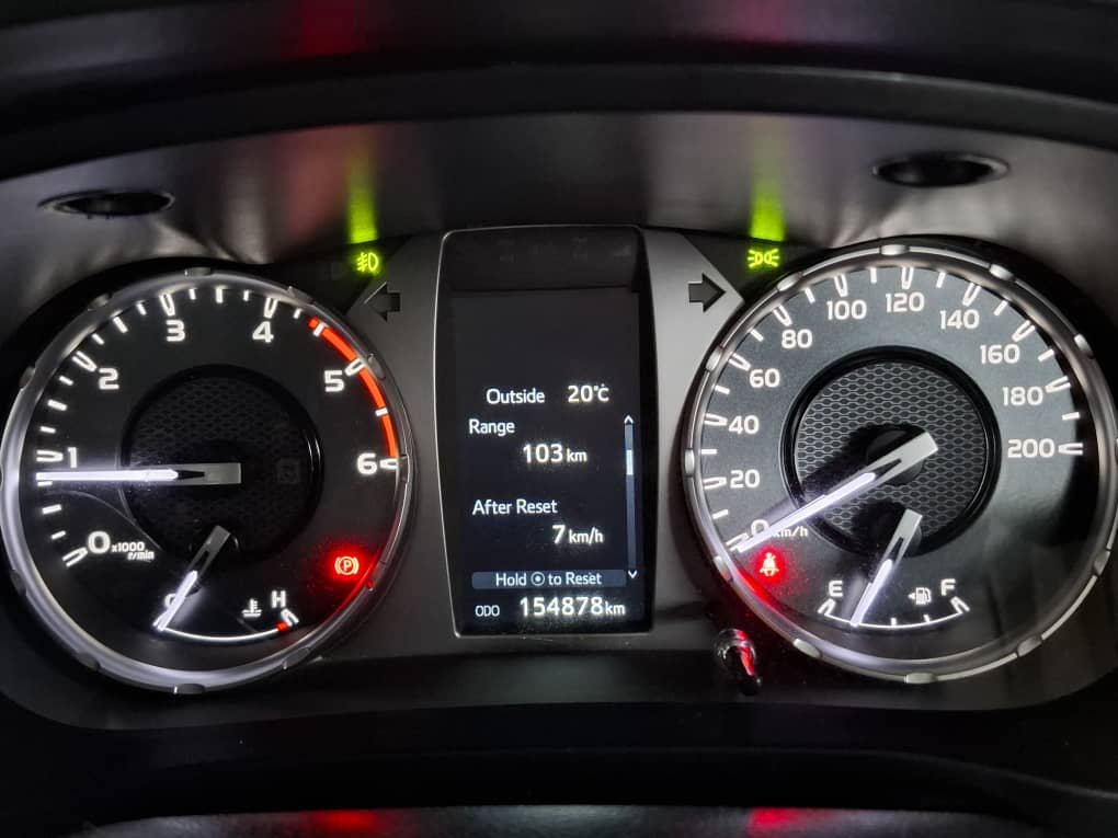 Toyota HILUX 2.4 GD6 RAIDER 4X4 LWB S/CAB - Image 11