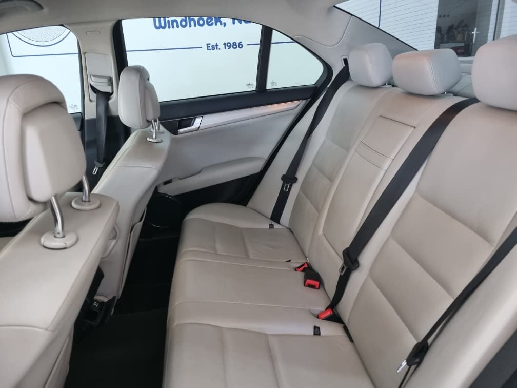 Mercedes Benz C250 CDI AVANTGARDE - Image 15