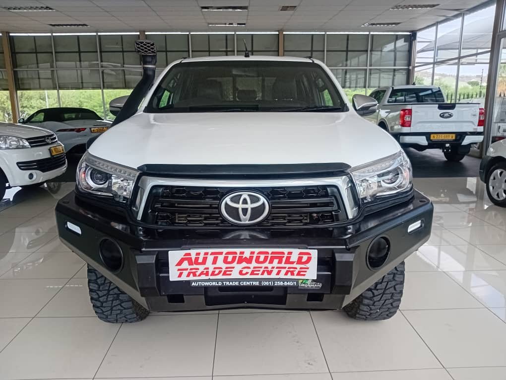 Toyota Hilux 2.8GD6 D/c A/T 4x4. - Image 3