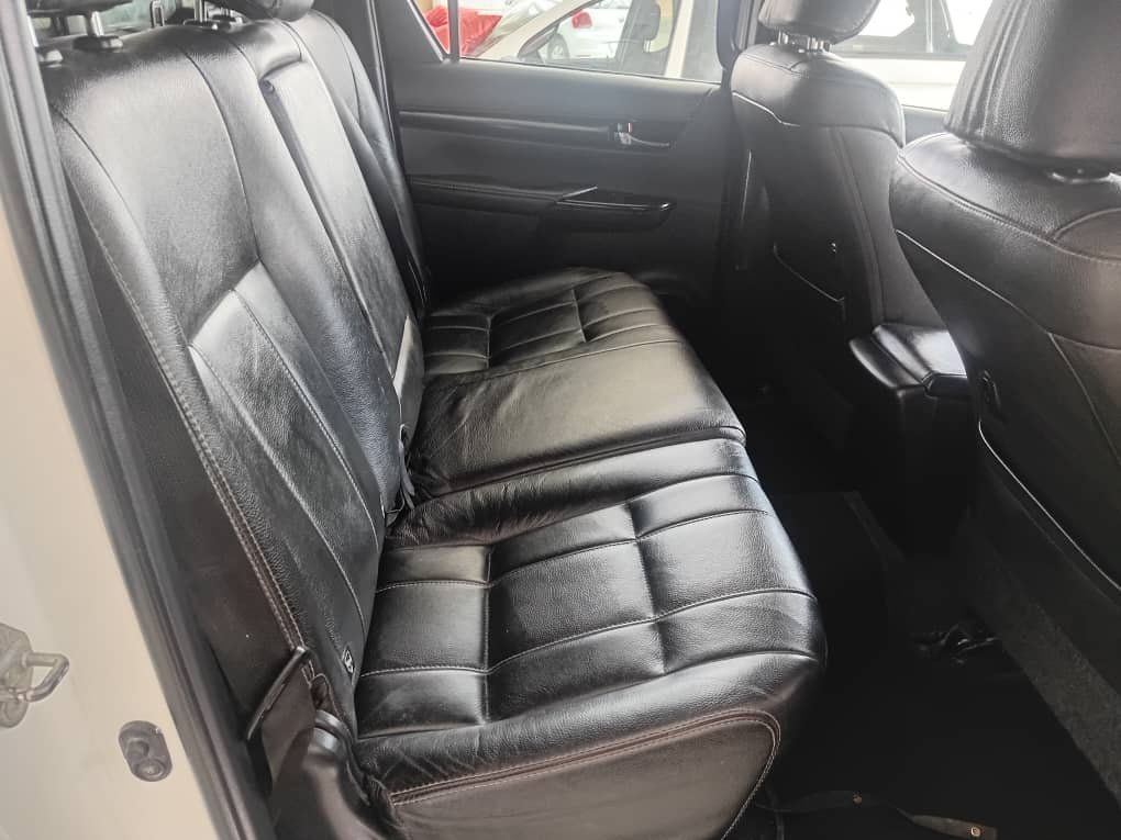 Toyota Hilux 2.8GD6 D/c A/T 4x4. - Image 11