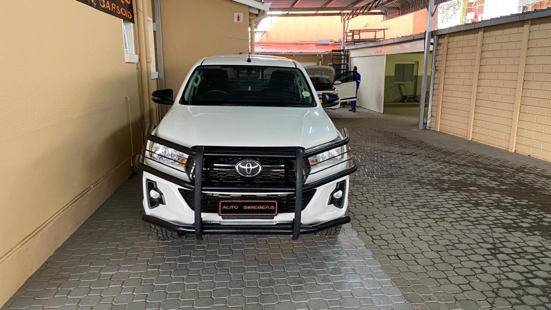 Toyota Hilux 2.4GD-6 SRX E/C 2x4 - Image 4
