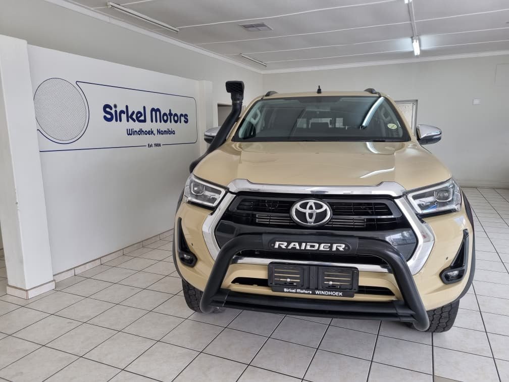 Toyota Hilux Raider 2.8 GD-6 D/C A/T P/U 4x4 - Image 4