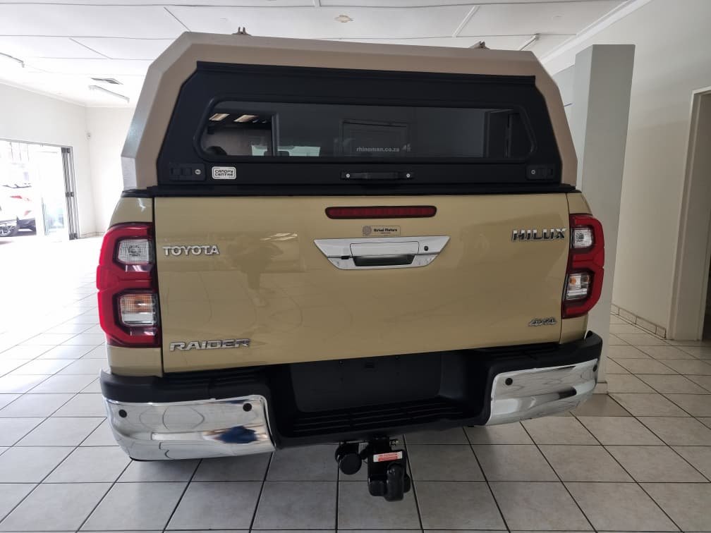 Toyota Hilux Raider 2.8 GD-6 D/C A/T P/U 4x4 - Image 6