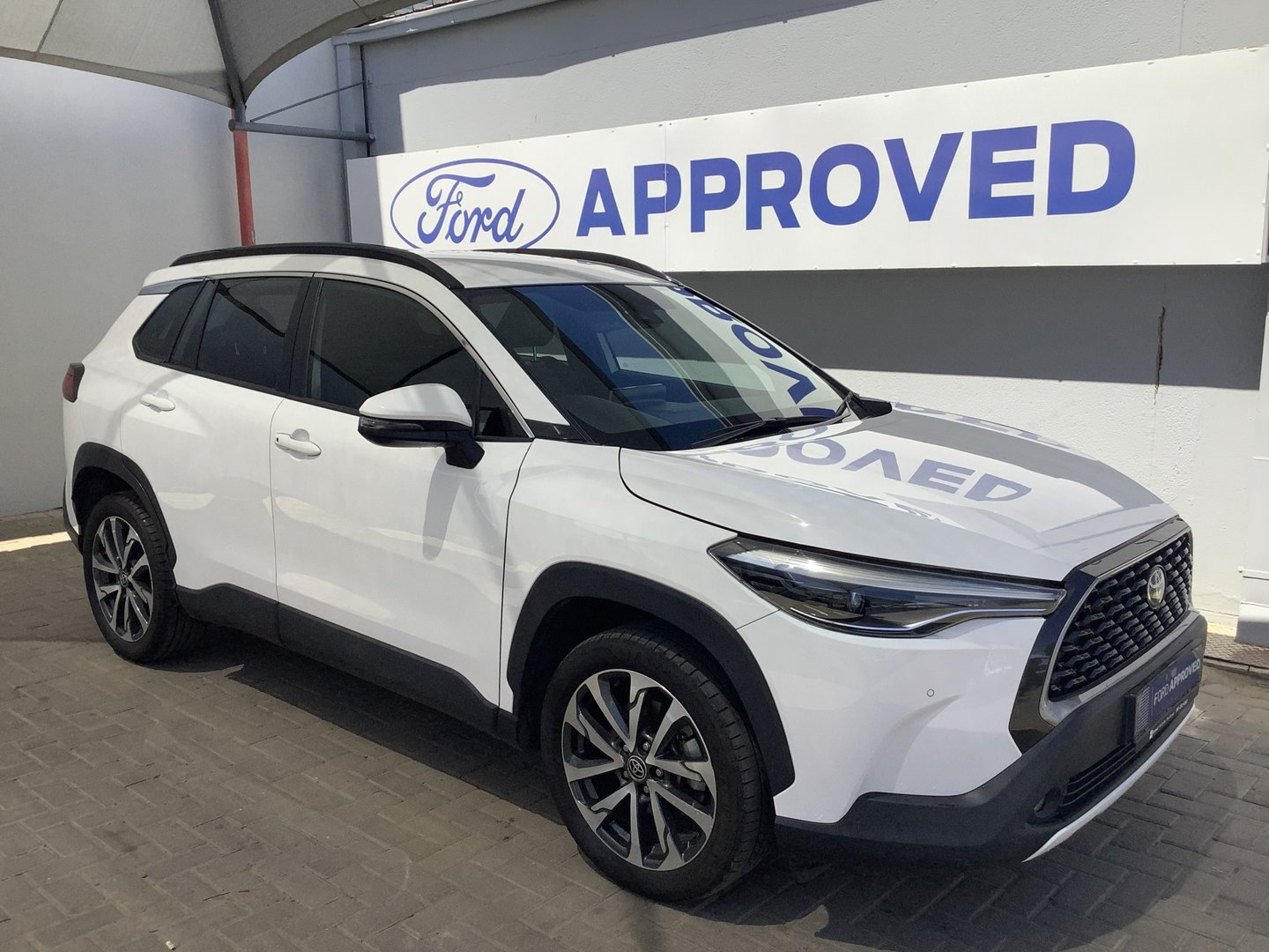 Toyota CAROLLA CROSS 1.8 XR - Image 3