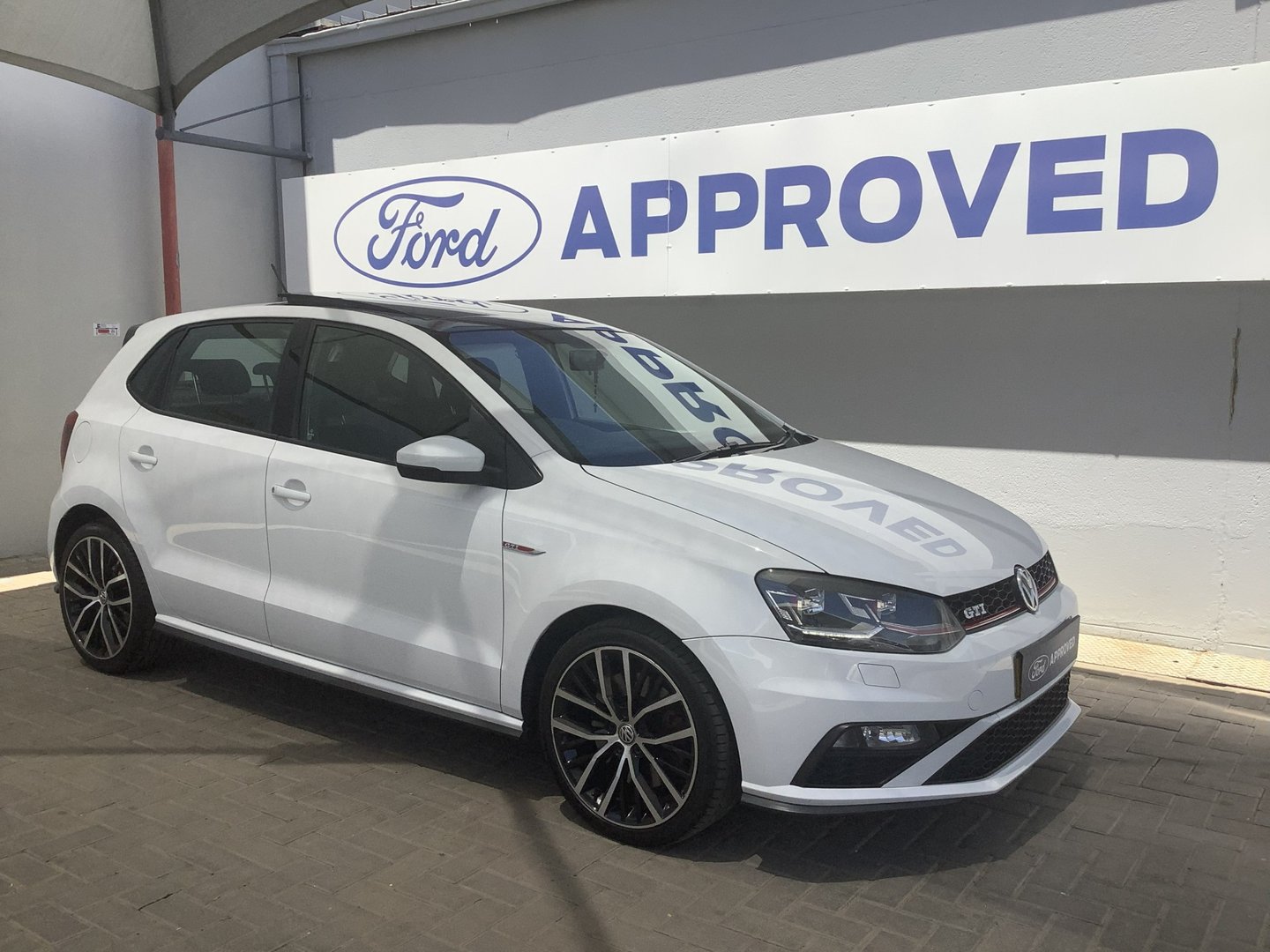 Volkswagen POLO GTI DSG - Image 3