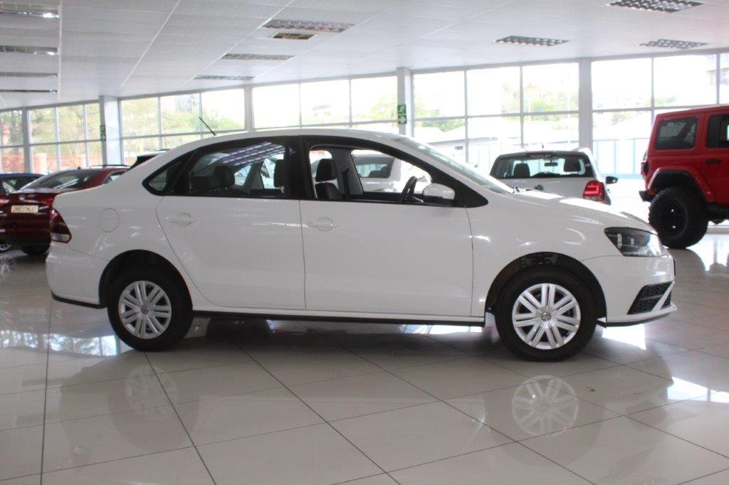 Volkswagen Polo 1.4i Trend sedan - Image 5