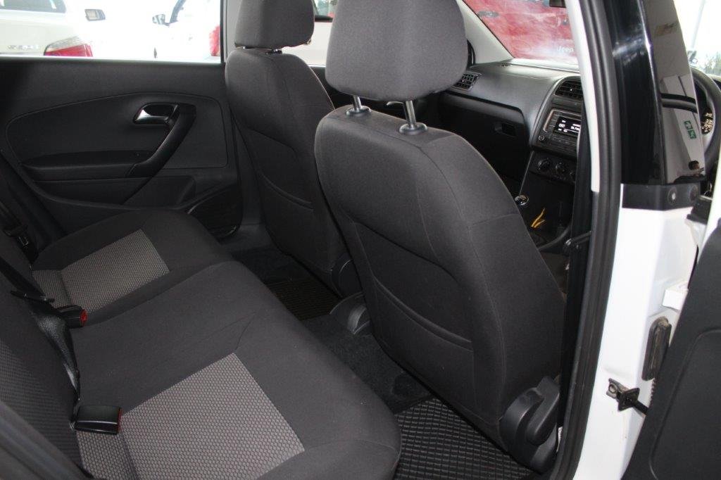 Volkswagen Polo 1.4i Trend sedan - Image 12