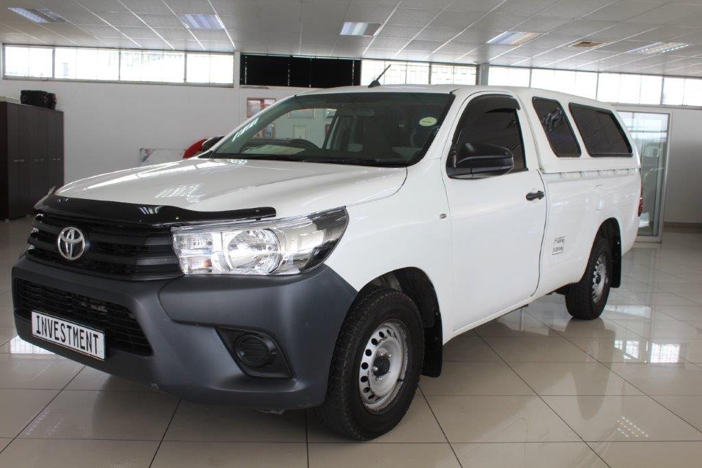 Toyota Hilux GD 2.4 S cab 4x2 - Image 2