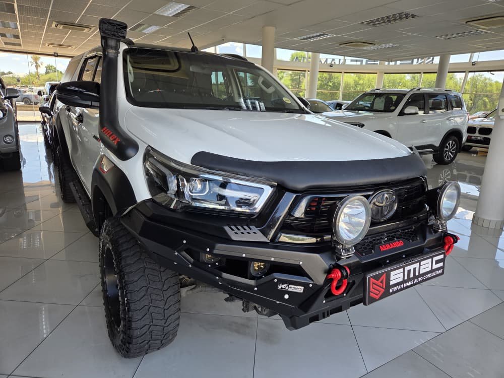 Toyota Hilux Raider 2.8 GD 6 AT 4x4 D/Cab - Image 3