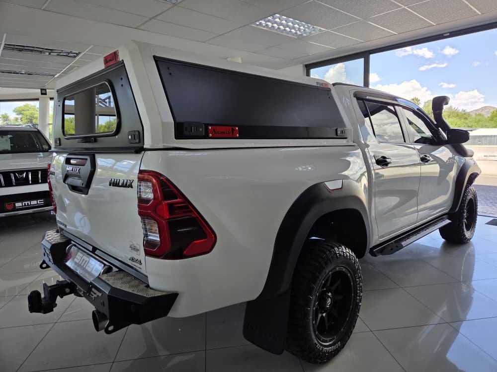 Toyota Hilux Raider 2.8 GD 6 AT 4x4 D/Cab - Image 4