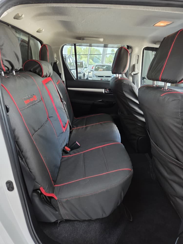 Toyota Hilux Raider 2.8 GD 6 AT 4x4 D/Cab - Image 6