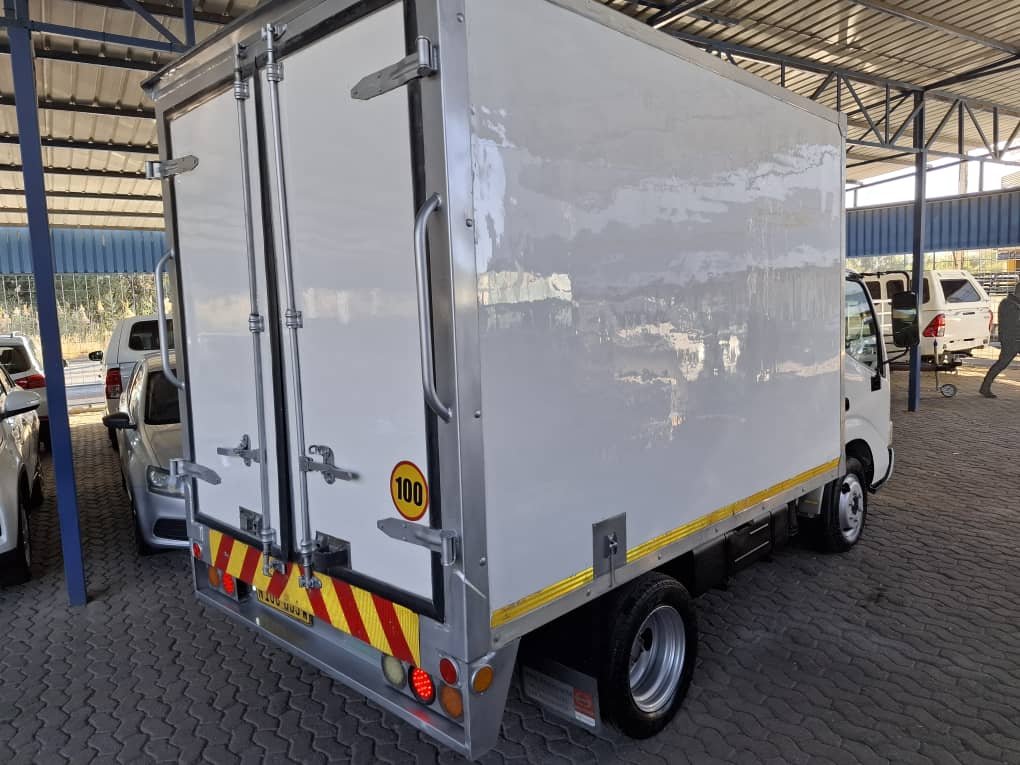 Toyota DYNA 150 BOX BODY - Image 6