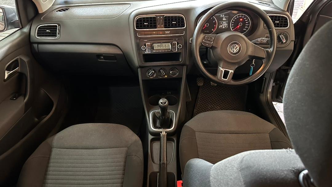 Volkswagen Polo 1.6 Comfortline H/B - Image 10