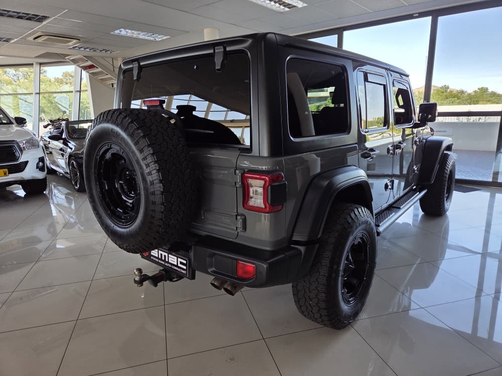 Jeep Wrangler Unlimited 3.6 Rubicon V6 - Image 4