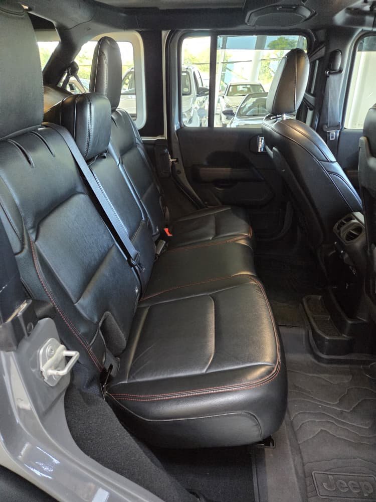 Jeep Wrangler Unlimited 3.6 Rubicon V6 - Image 6